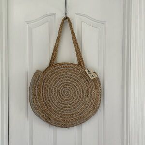 NWT Magid Jute Circle with Silver Tote